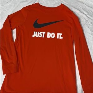 Nike athletic cut long sleeve tee youth L